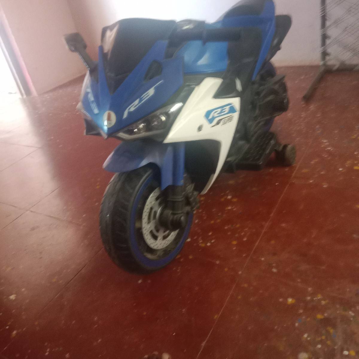 આ ગાડી વેચવાની છે