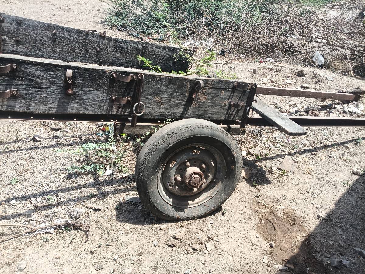 એકા ગાડી વેચવાની છે
