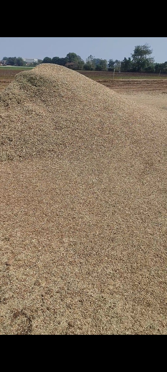 તુવેર નો ચારો વેચવાનો છે