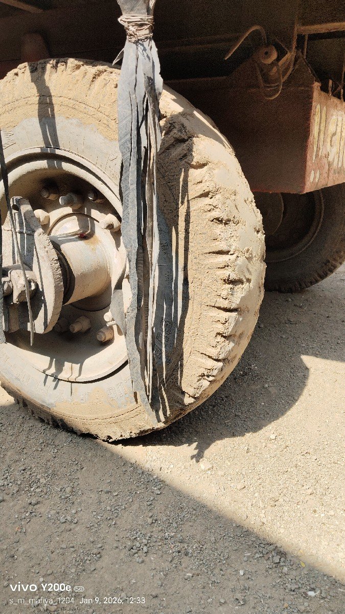 mrf ના ટાયર બે