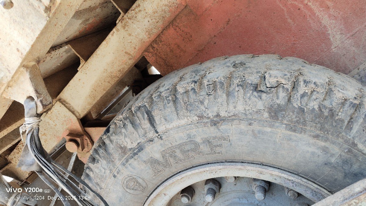 mrf ના ટાયર બે