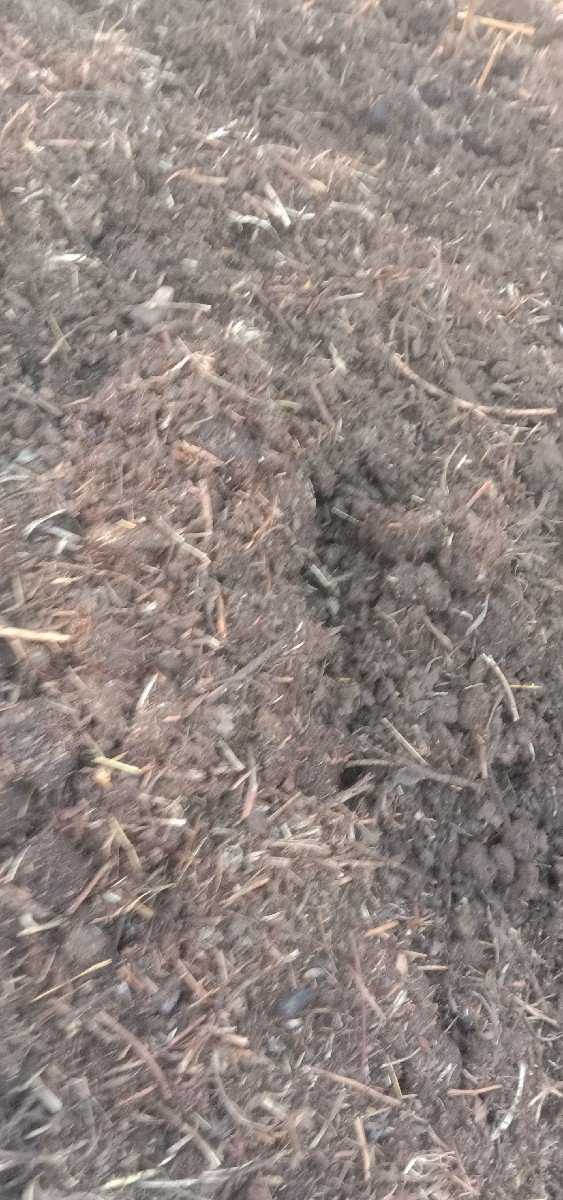 ખાતર વેચવાનું છે