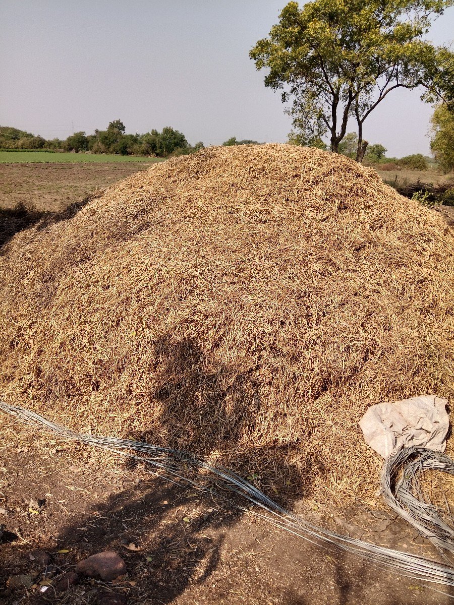 મગફળીનો  ભુકો વેચવાનો છે.